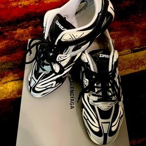 Balenciaga Drive Sneakers Size 41 (8)